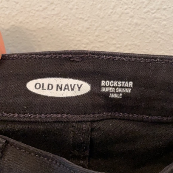 OLD NAVY JEANS! - Picture 3 of 3